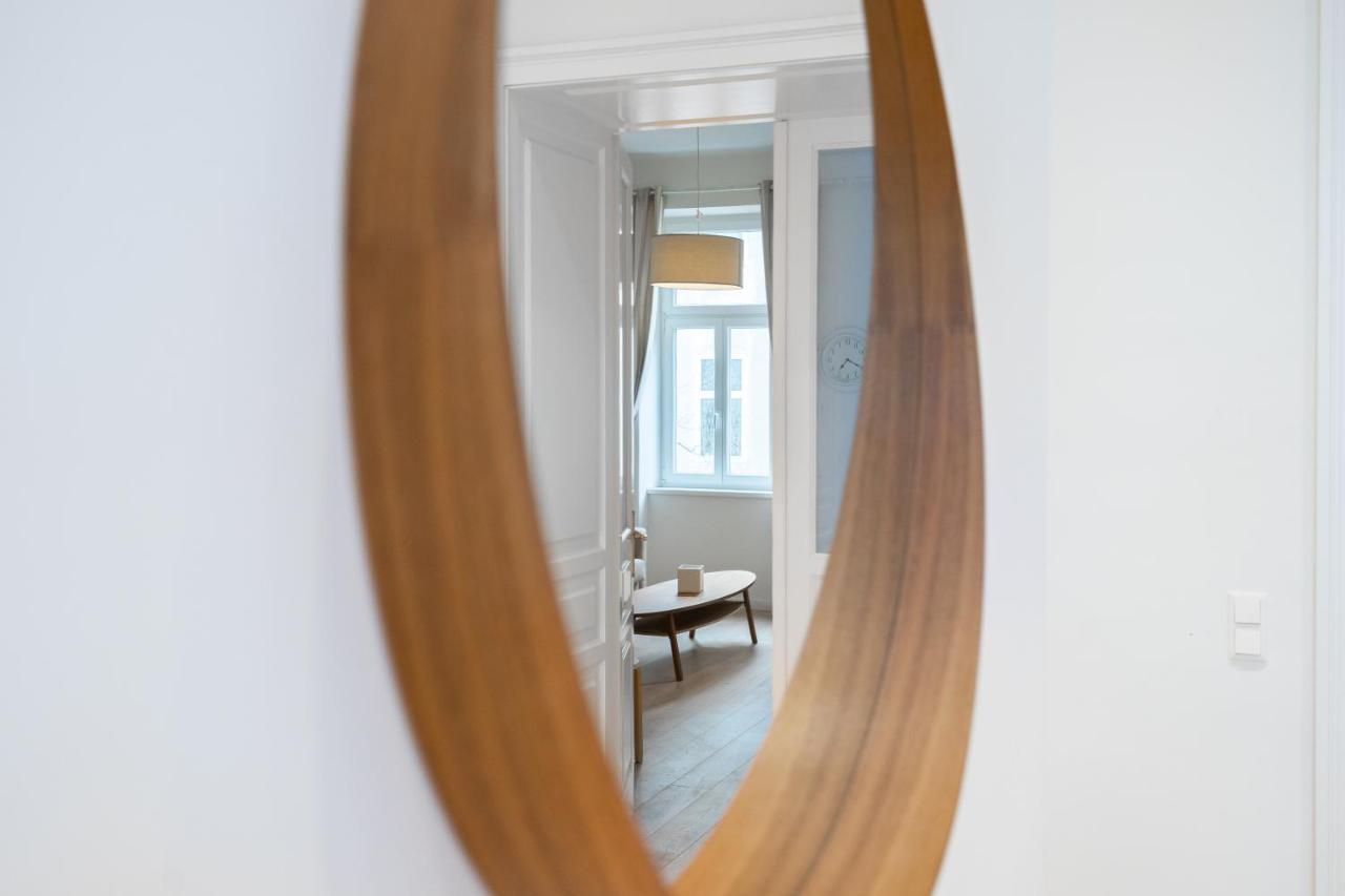 Modernes Apartment Im Charmanten Cottage Viertel Wenen Buitenkant foto